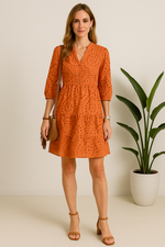 Vestido Curto em Caça Bordada