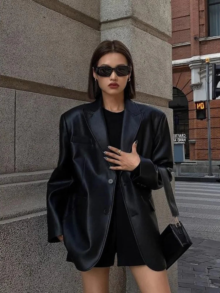 Blazer Alongado em Couro Pu