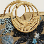 Bolsa Bordada com Alça de Bambu
