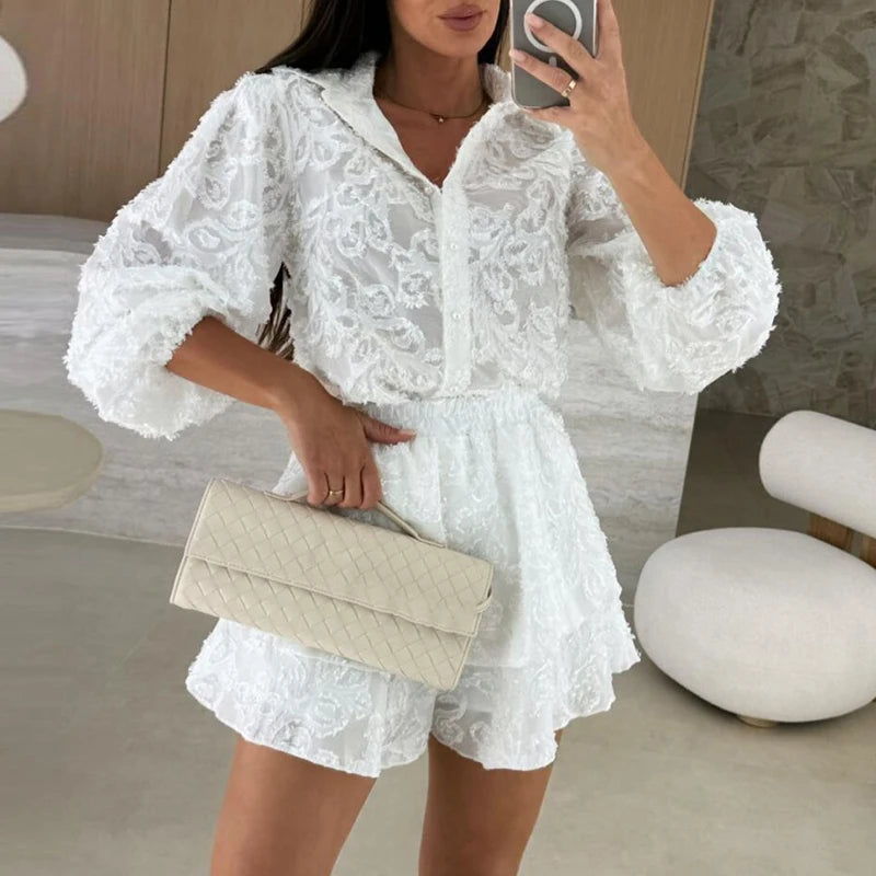 Conjunto Camisa e Shorts com Babados e Renda