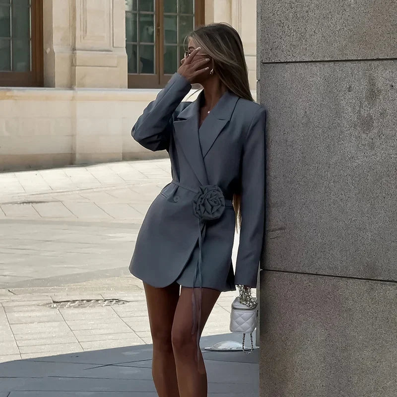 Blazer com Cinto de Flor