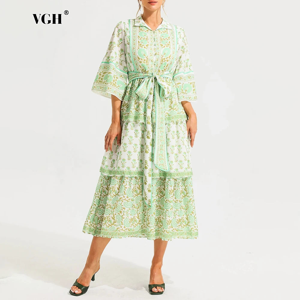 Vestido Midi Vintage com Estampa e Laço Frontal