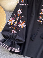 Bata Bordada Floral Feminina - Delicada e Elegante | MIZZY