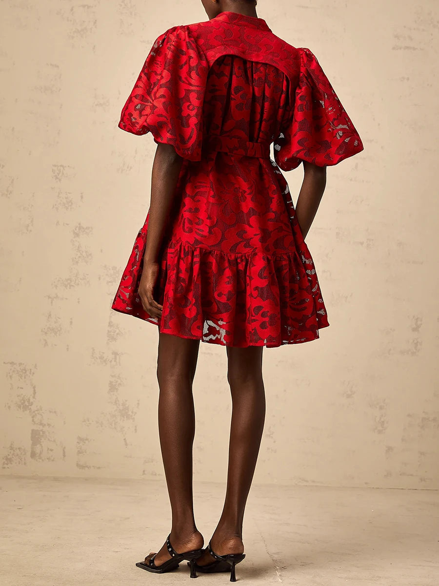 Vestido Curto de Renda com Mangas Bufantes