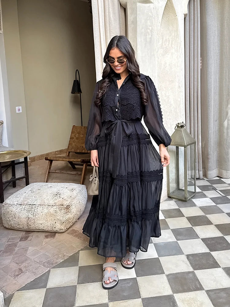 Vestido Longo com Detalhes em Renda - Elegância e Sofisticação