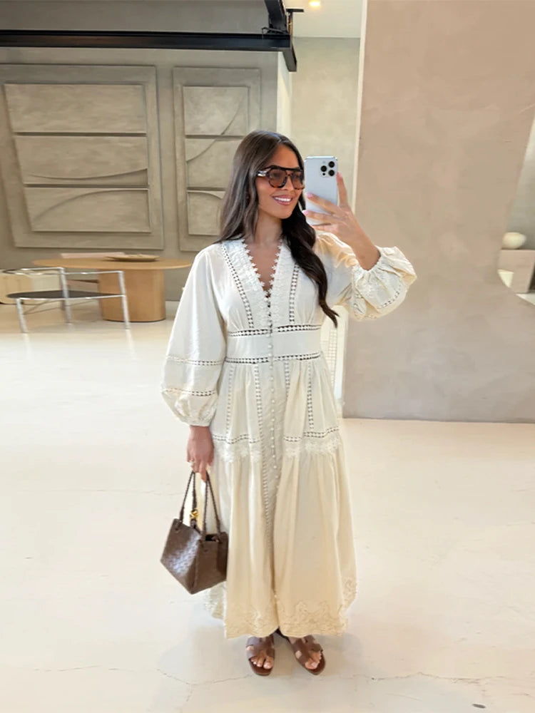 Vestido Elegante de Renda com Decote V