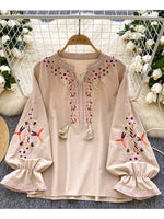 Bata Bordada Floral Feminina - Delicada e Elegante | MIZZY