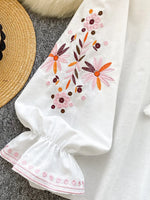 Bata Bordada Floral Feminina - Delicada e Elegante | MIZZY