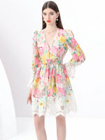 Vestido de Renda com Cinto