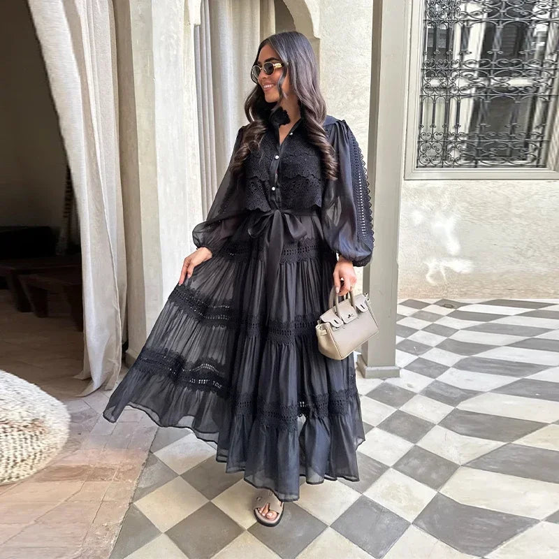 Vestido Longo com Detalhes em Renda - Elegância e Sofisticação