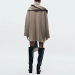 Casaco com Cachecol Integrado