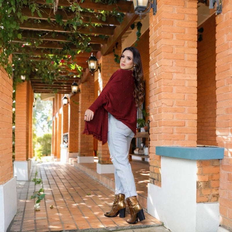Capa Poncho Tricot Feminino Elegante Xale com Franjas