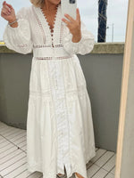 Vestido Elegante de Renda com Decote V